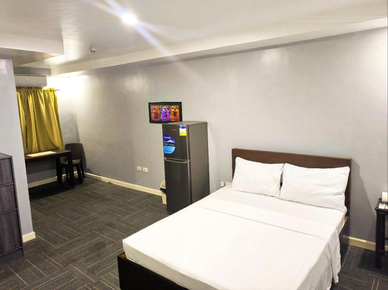 Vincent Resort Hotel 安吉利斯 外观 照片