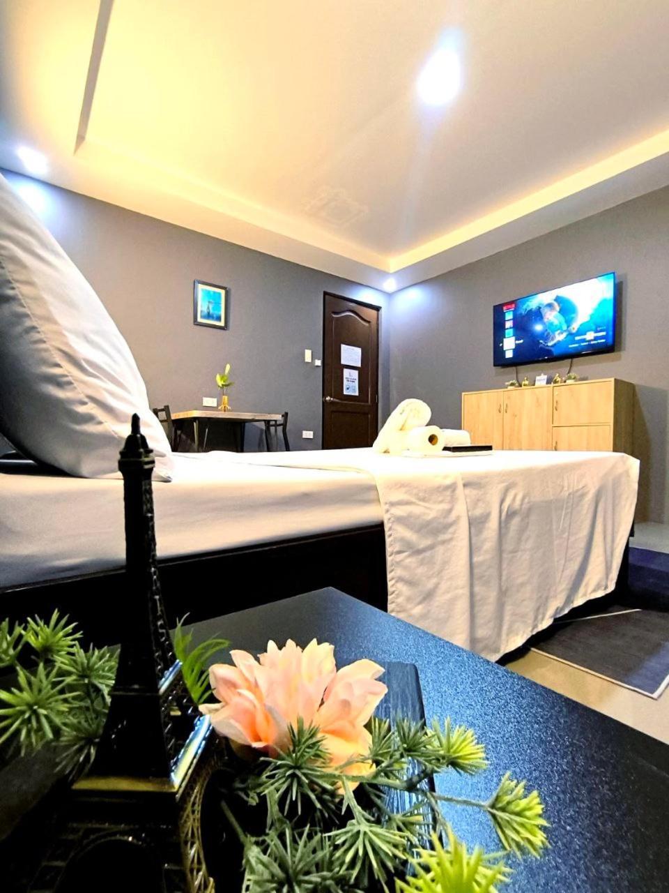 Vincent Resort Hotel 安吉利斯 外观 照片