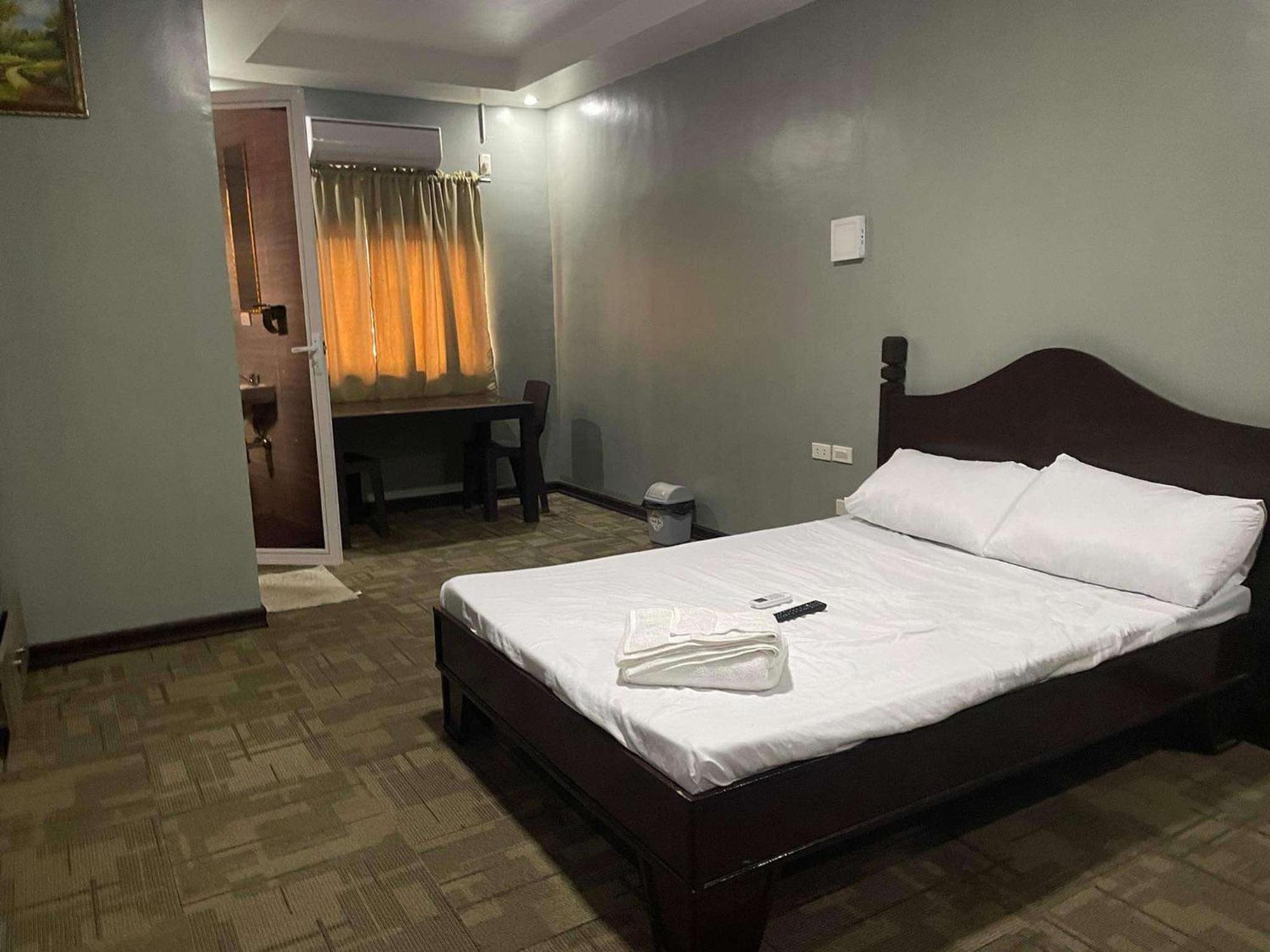 Vincent Resort Hotel 安吉利斯 外观 照片