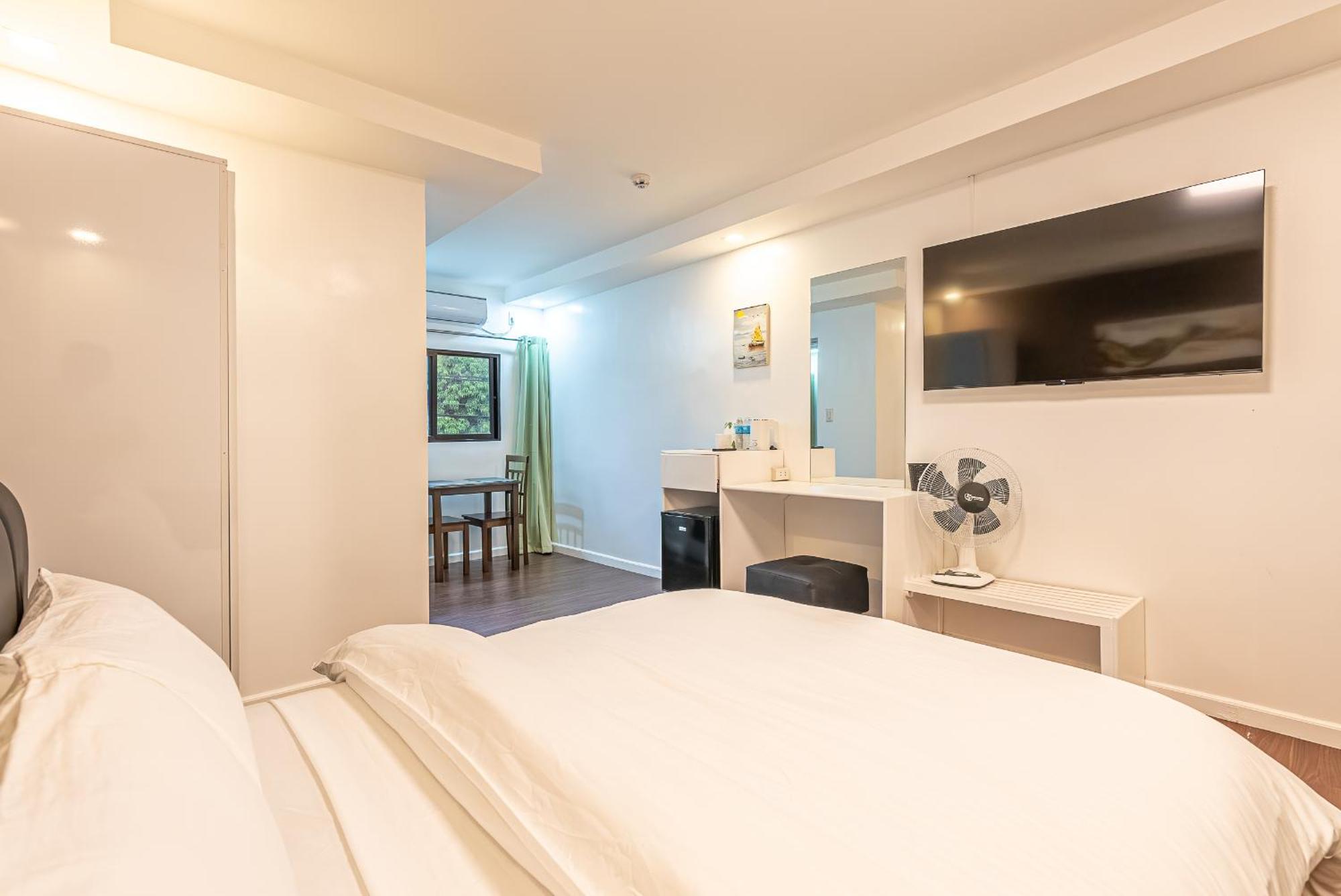 Vincent Resort Hotel 安吉利斯 外观 照片